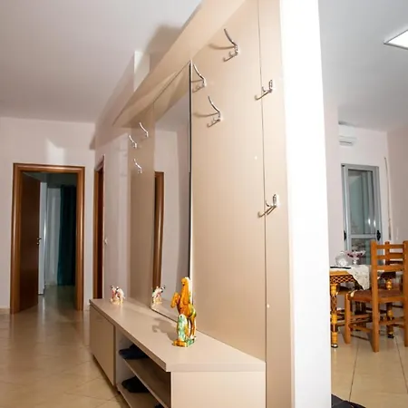 Apartament Colombo's Wlora